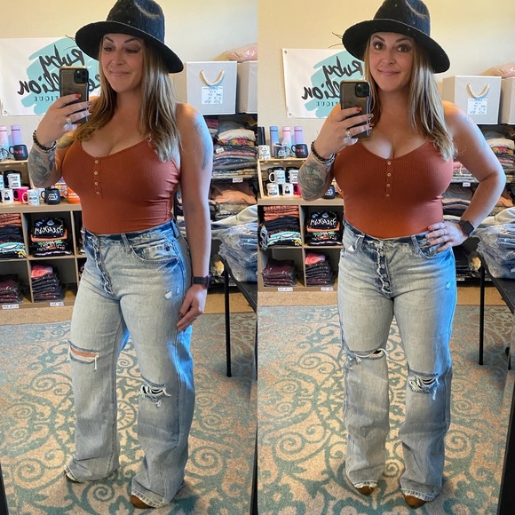 KanCan Denim - PRICE DROP Ruby 90’s Ultra High Rise Exposed Button Flare Jeans